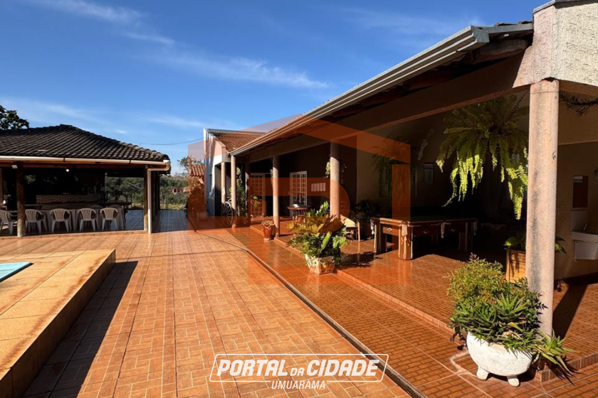 Ch&aacute;cara &agrave; venda - &Aacute;rea Rural