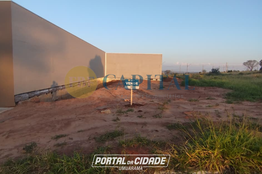 Terreno &agrave; venda - 180m&sup2; - Parque Firenze
