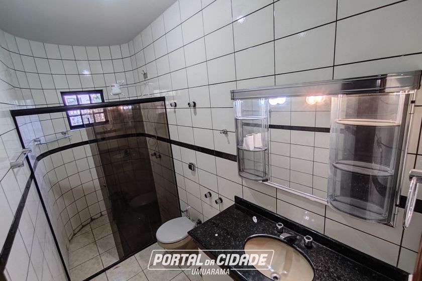 Casa para alugar - 203m&sup2; - ZONA IV