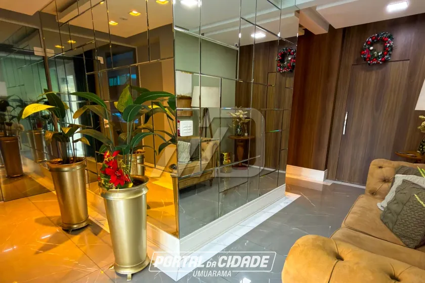 Apartamento &agrave; venda - 120m&sup2; - Meia Praia