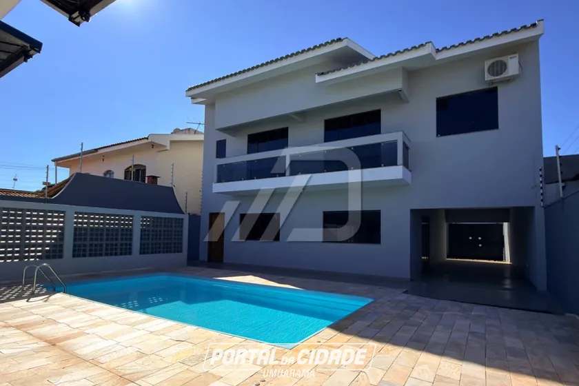 Sobrado &agrave; venda - 376m&sup2; - Zona I