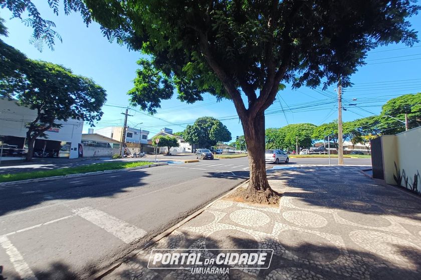 Apartamento &agrave; venda - 74m&sup2; - Zona I