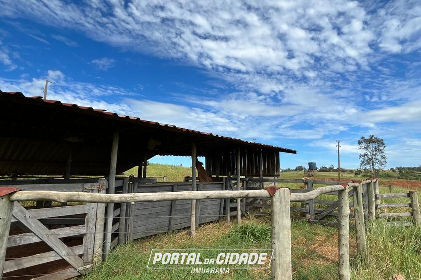 Ch&aacute;cara &agrave; venda - 24m&sup2; - SERRA DOS DOURADOS