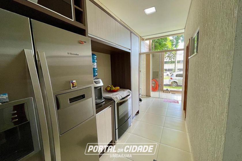 Casa &agrave; venda - 338m&sup2; - ZONA I