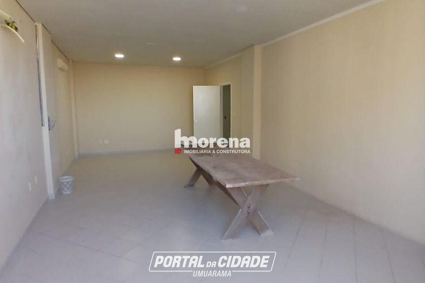 Sala Comercial para alugar - 140m&sup2; - Zona III