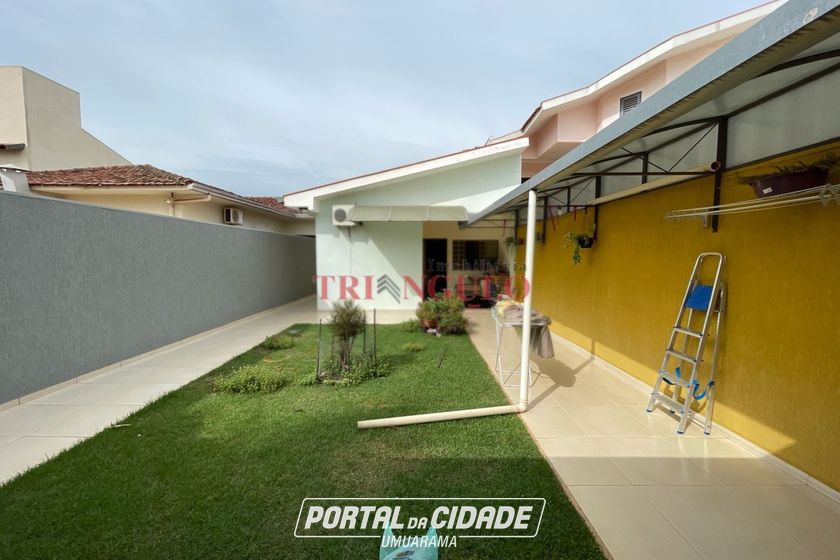 Casa &agrave; venda - 141m&sup2; - ZONA II