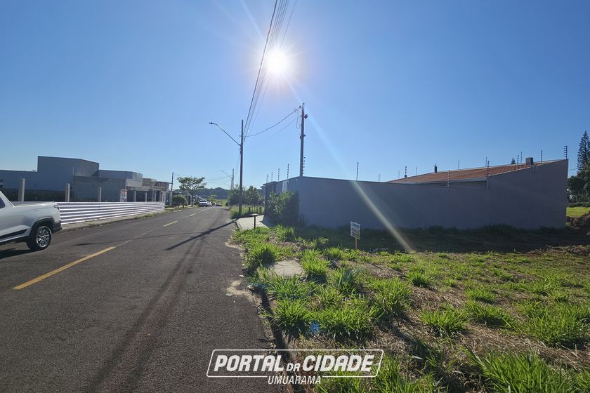 Terreno &agrave; venda - 204m&sup2; - Jardim Aeroporto