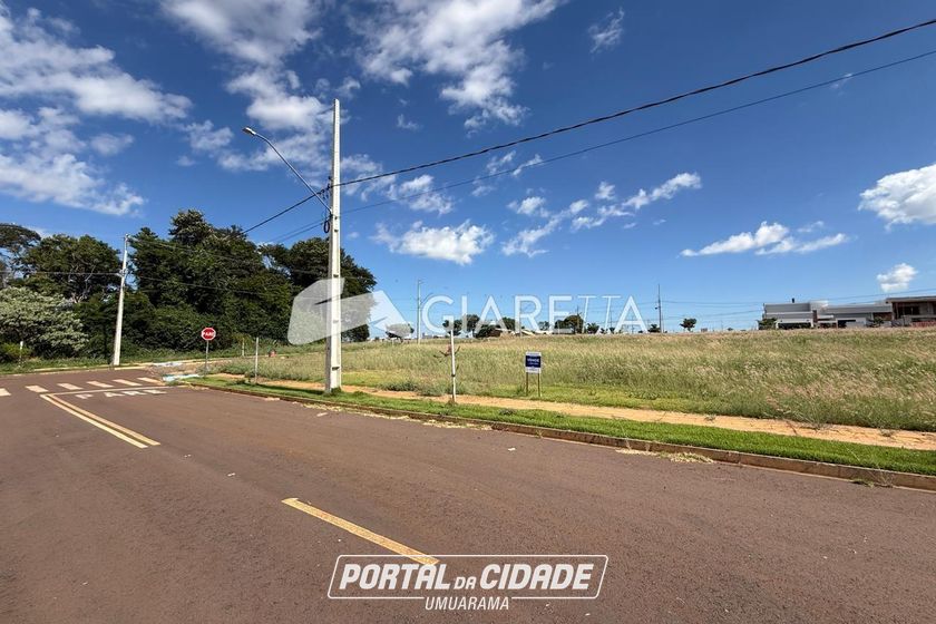 Terreno &agrave; venda - 360m&sup2; - VILA BECKER
