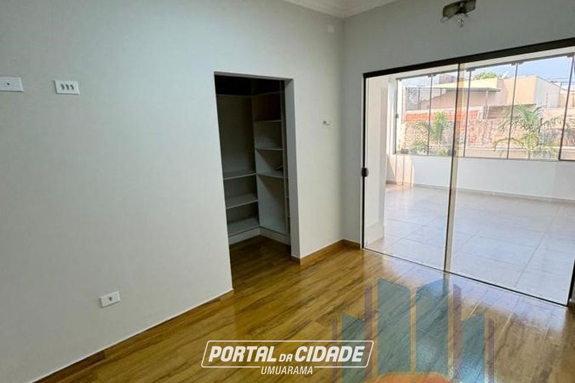 Casa &agrave; venda - 380m&sup2; - Jardim Imigrantes II