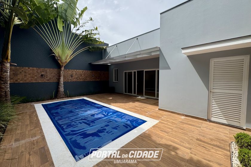 Casa &agrave; venda - 230m&sup2; - Condom&iacute;nio Royal Garden