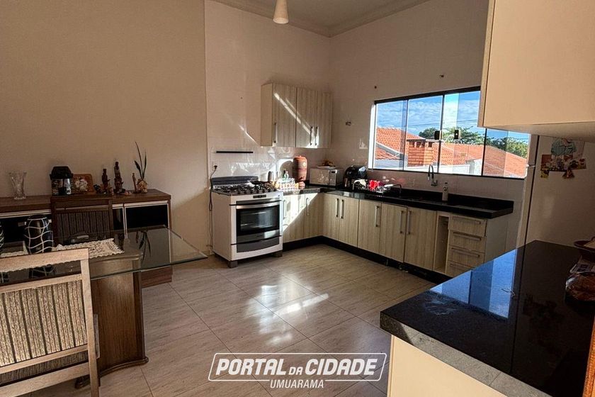 Casa &agrave; venda - 140m&sup2; - Zona VII