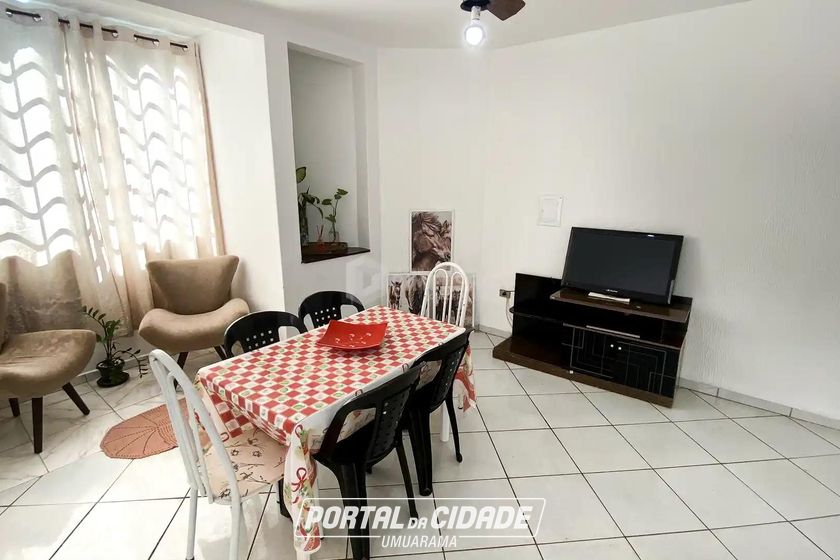 Casa &agrave; venda - 202m&sup2; - Zona Armaz&eacute;m