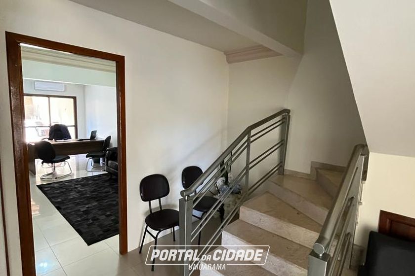 Sobrado &agrave; venda - 262m&sup2; - Zona Armaz&eacute;m