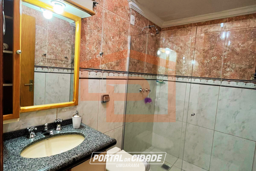 Sobrado &agrave; venda - 188m&sup2; - Zona II