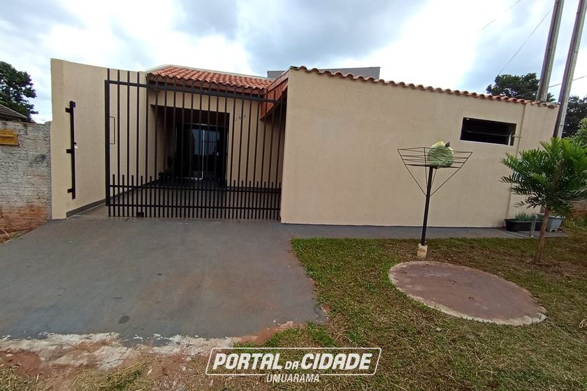 Casa &agrave; venda - 100m&sup2; - Serra dos Dourados