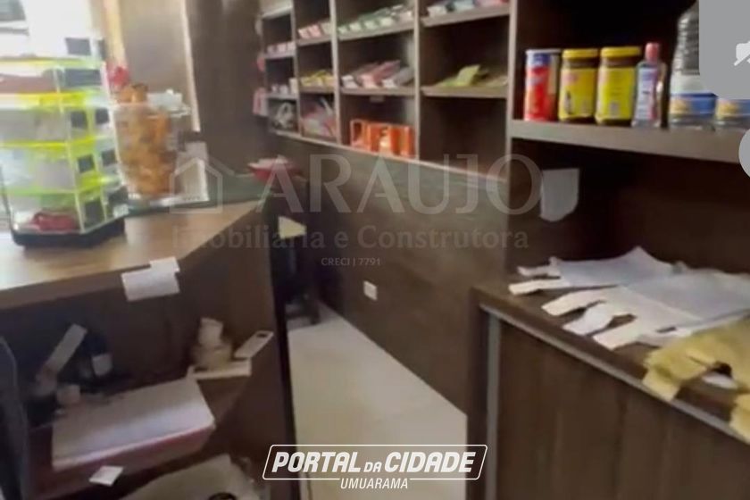 Sobrado &agrave; venda - 600m&sup2; - Centro
