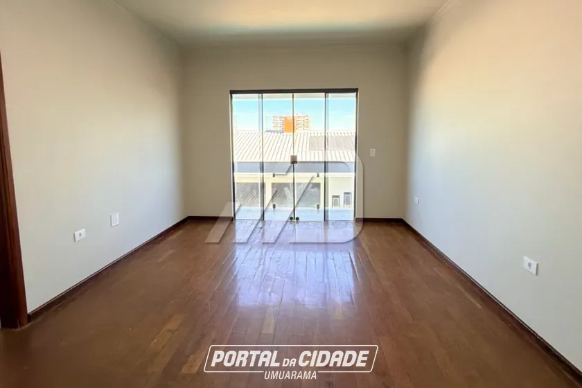 Sobrado &agrave; venda - 376m&sup2; - Zona I