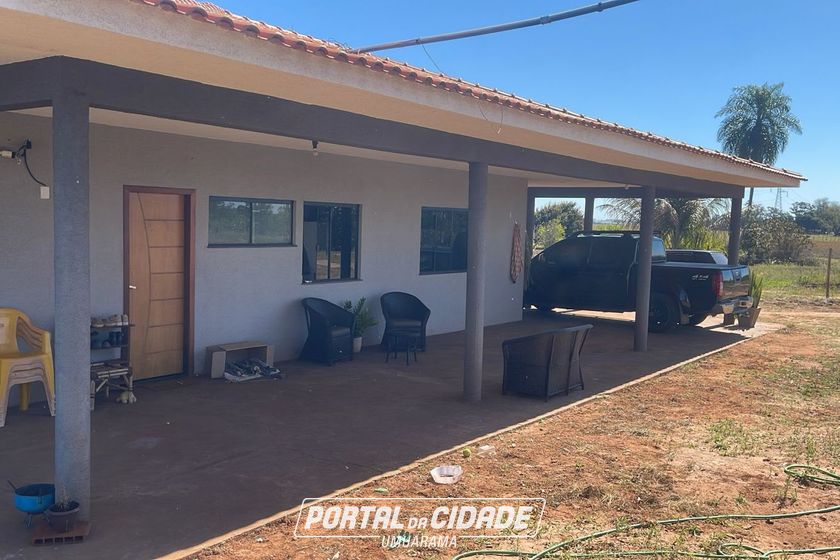 Ch&aacute;cara &agrave; venda - Rod. Henio Romagnoli