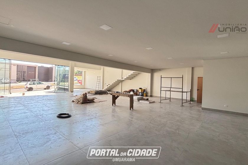Sal&atilde;o Comercial para alugar - 358m&sup2; - Parque Residencial da G&aacute;vea