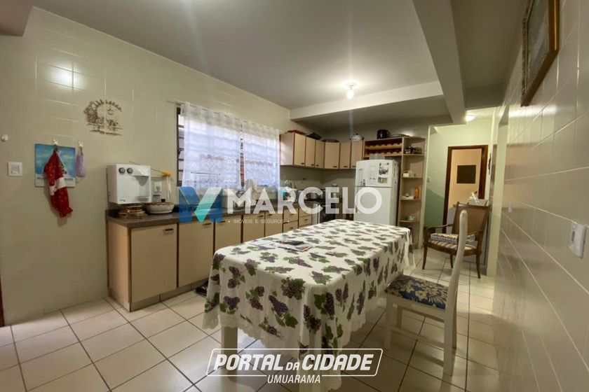 Sobrado &agrave; venda - 223m&sup2; - Zona II