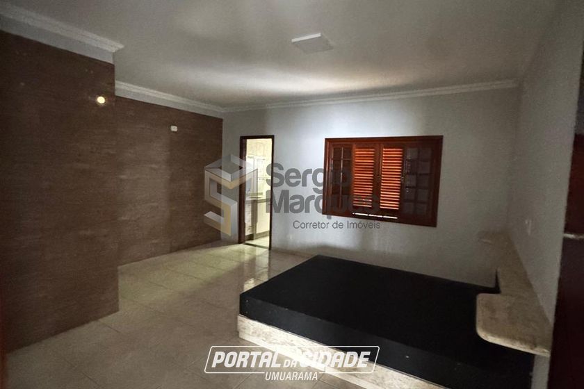 Casa &agrave; venda - 250m&sup2; - Jardim Bandeirantes