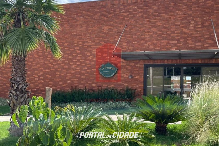 Terreno &agrave; venda - 373m&sup2; - Centro