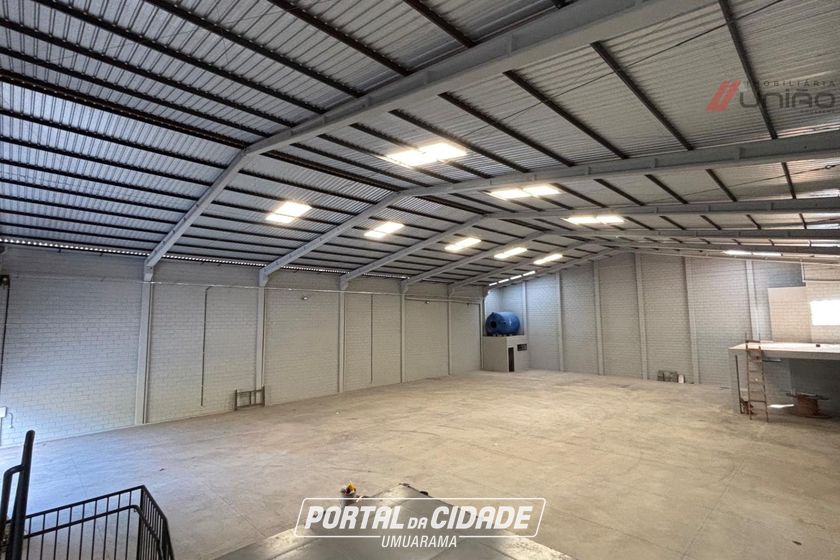 Sal&atilde;o Comercial para alugar - 1000m&sup2; - Parque Industrial II