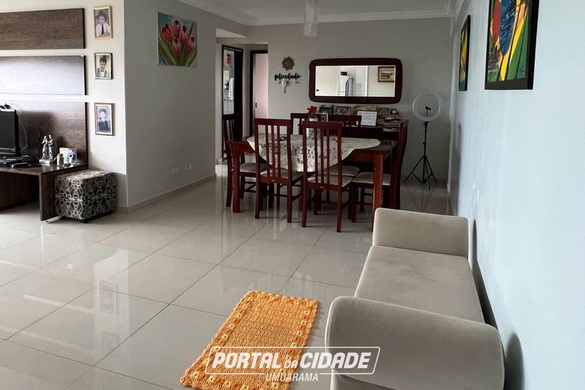 Apartamento &agrave; venda - 182m&sup2; - Centro