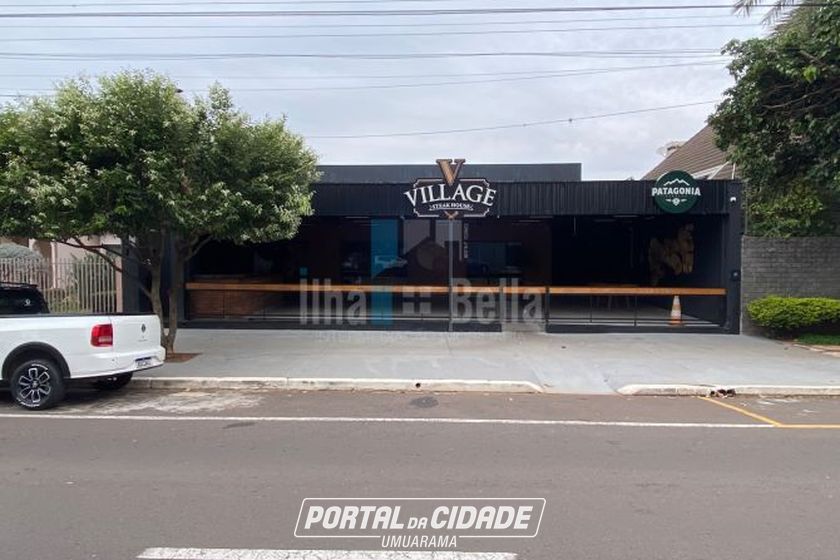 Sal&atilde;o Comercial &agrave; venda - Zona III