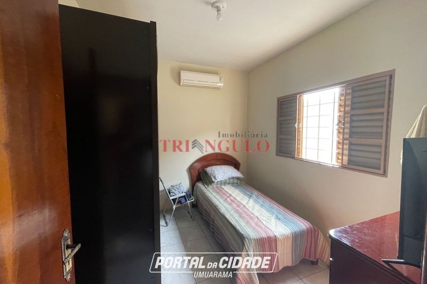 Casa &agrave; venda - 141m&sup2; - ZONA II