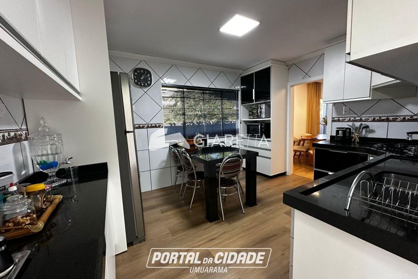 Casa &agrave; venda - 196m&sup2; - JARDIM LA SALLE
