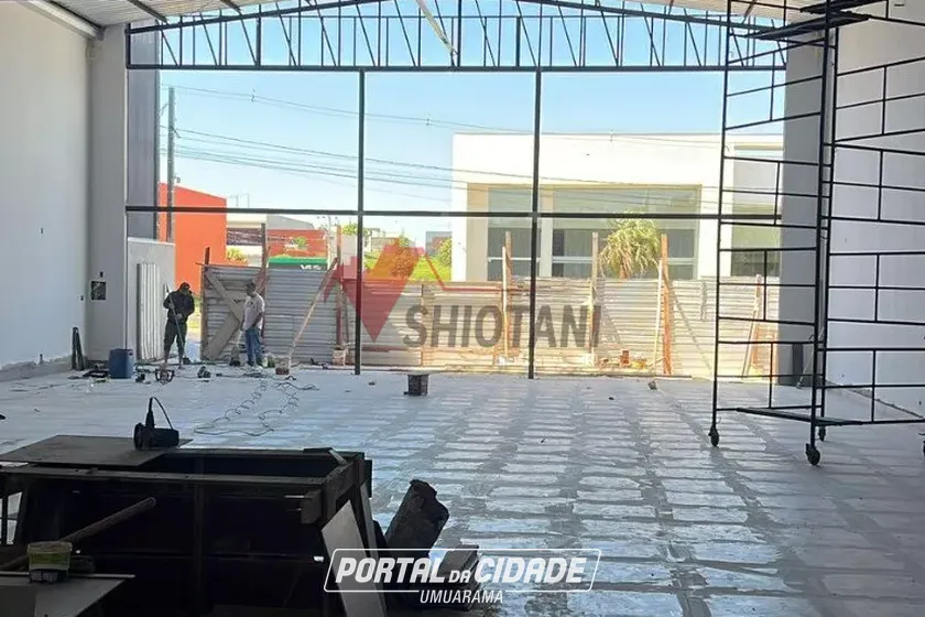 Sal&atilde;o Comercial para alugar - Zona III