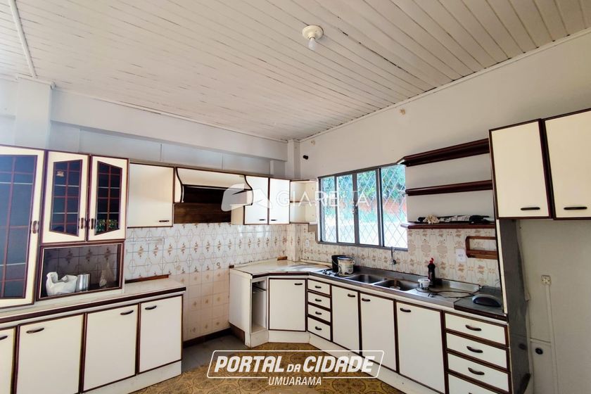 Casa &agrave; venda - 182m&sup2; - CENTRO