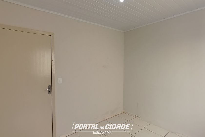 Casa para alugar - 324m&sup2; - ZONA V