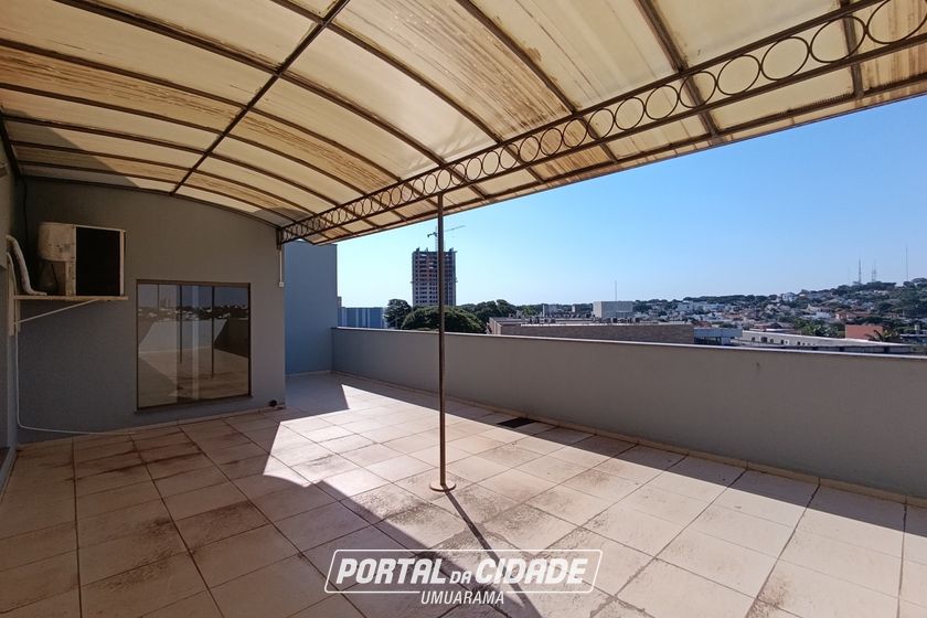 Sal&atilde;o Comercial para alugar - 185m&sup2; - ZONA I