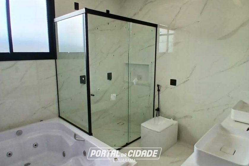 Casa &agrave; venda - 168m&sup2; - Paysage Essenza Condom&iacute;nio