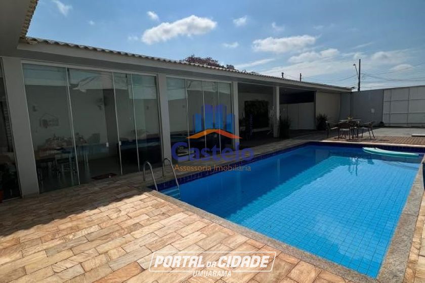 Casa &agrave; venda - 320m&sup2; - Jardim San Fernando