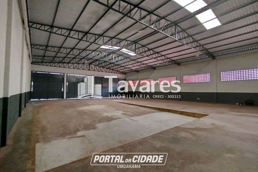 Sal&atilde;o Comercial para alugar - 700m&sup2; - Jardim Santiago