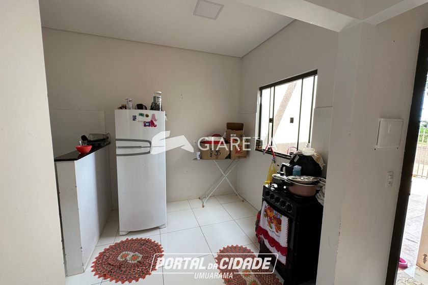 Casa &agrave; venda - 50m&sup2; - JARDIM PINHEIRINHO
