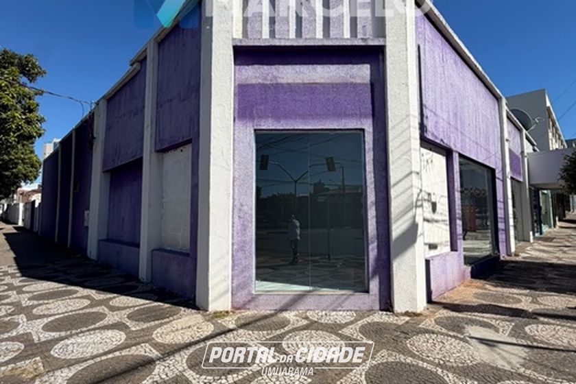 Sala Comercial &agrave; venda - 292m&sup2; - Zona I