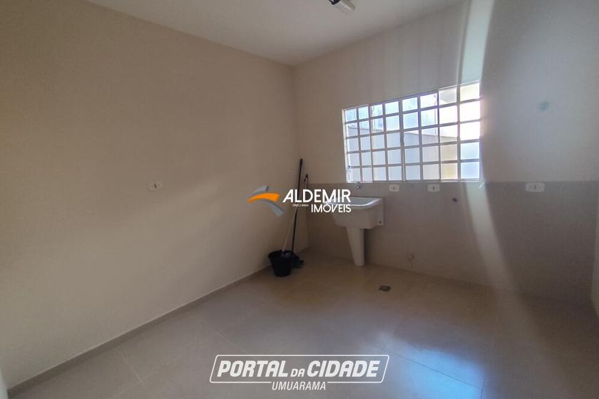 Casa &agrave; venda - 135m&sup2; - Parque Alto da Paran&aacute;