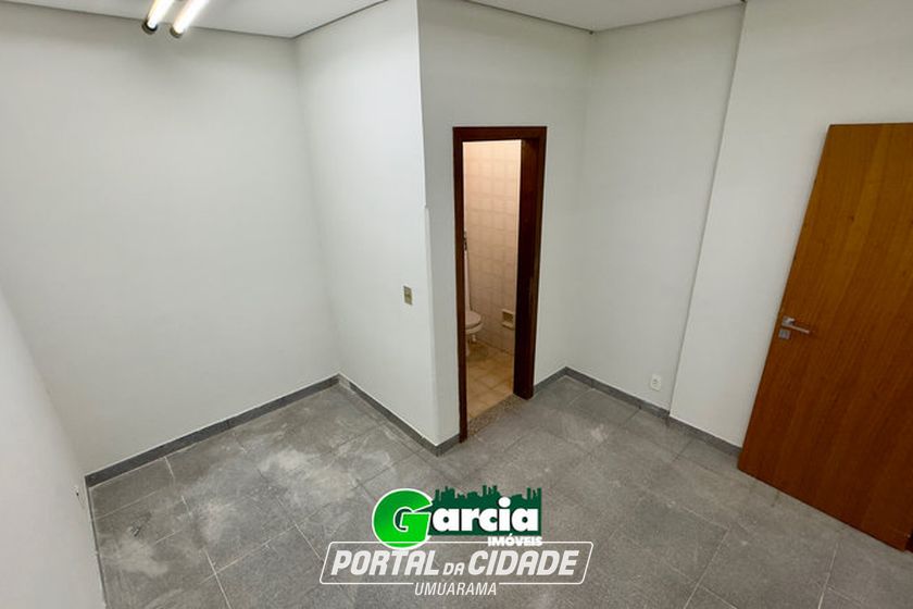 Sala Comercial &agrave; venda - 26m&sup2; - ZONA I