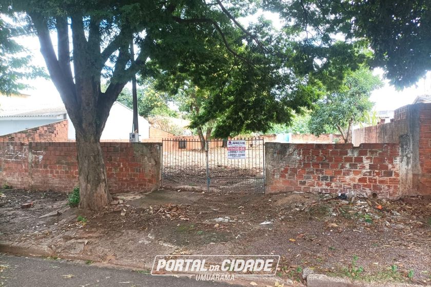 Terreno &agrave; venda - 600m&sup2; - Zona VI