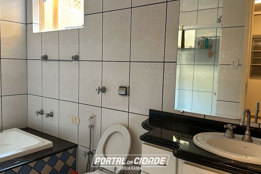 Casa &agrave; venda - 372m&sup2; - Zona I-A