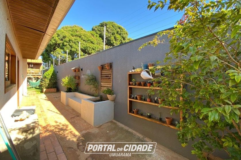 Casa &agrave; venda - 420m&sup2; - Zona I-a