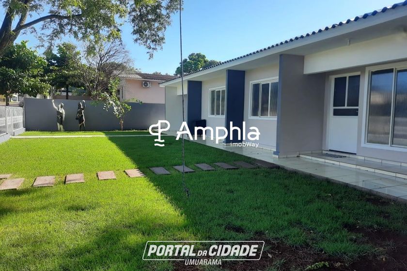 Casa &agrave; venda - 200m&sup2; - Centro