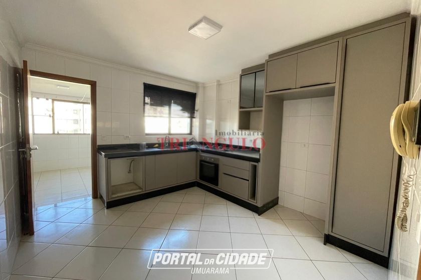 Apartamento &agrave; venda - 129m&sup2; - ZONA II