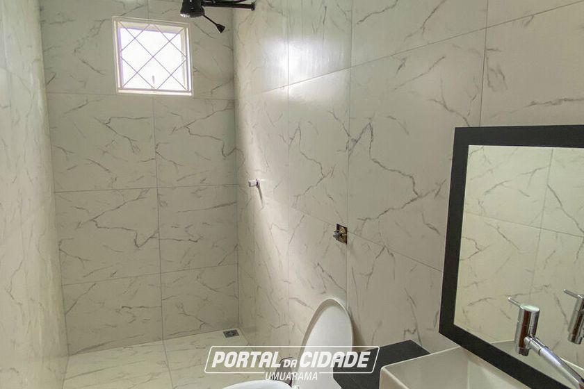 Ch&aacute;cara &agrave; venda - 40m&sup2; - -