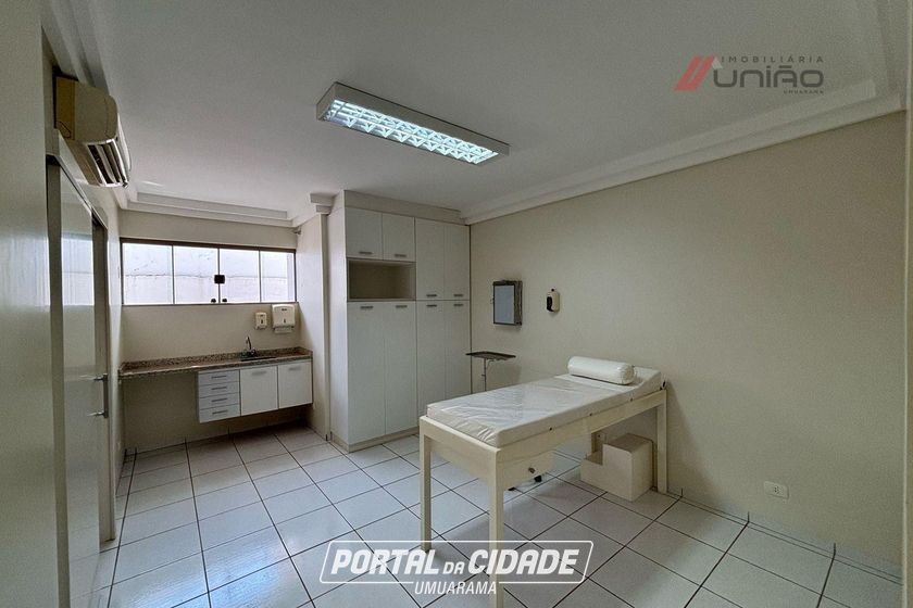 Sal&atilde;o Comercial &agrave; venda - 345m&sup2; - Zona I