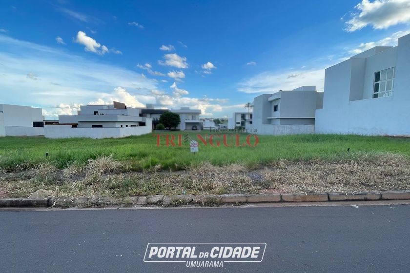 Terreno &agrave; venda - 243m&sup2; - CONDOMINIO PAYSAGE ESSENZA